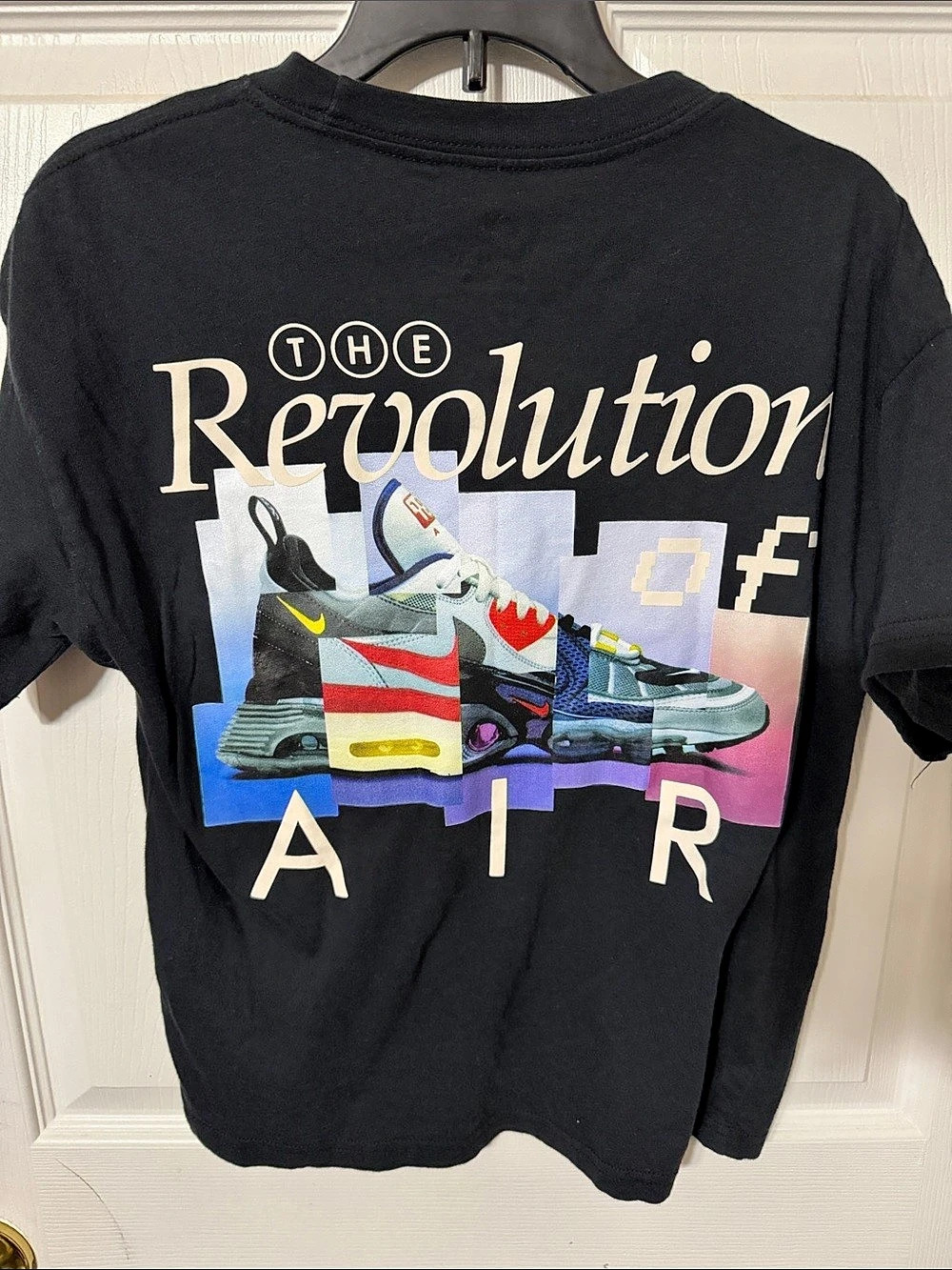 Nike Sportswear Revolution of Air Graphic T-Shirt Black Medium